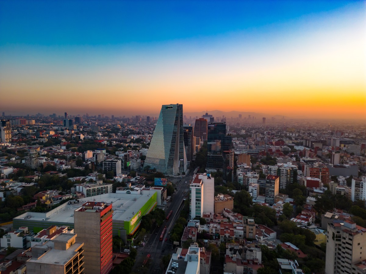 Foreign investment in Mexico hits a record. New capital does not